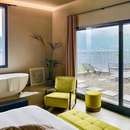 Di Lusso Con Piscina Holiday home Menaggio