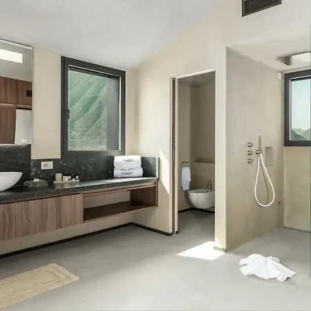 Di Lusso Con Piscina Holiday home